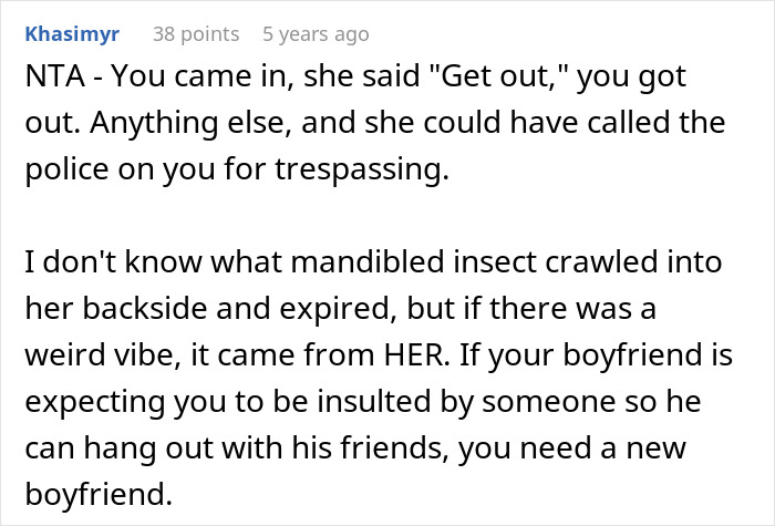 A screenshot of a comment about a party host's reaction to a boyfriend, providing an opinion on the situation.