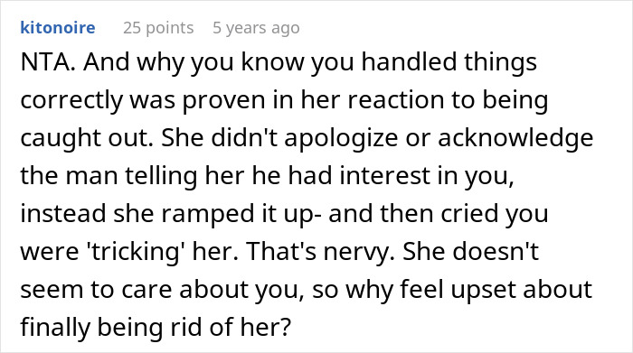 Woman Notices Her Friend Keeps Acting Stranger And Stranger, Finally Understands Why Woman Notices Her Friend Keeps Acting Stranger And Stranger, Finally Understands Why