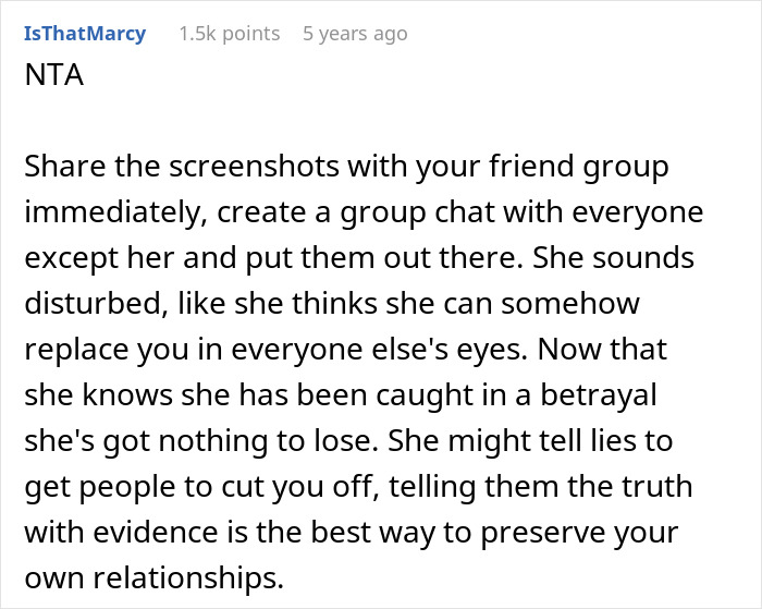 Woman Notices Her Friend Keeps Acting Stranger And Stranger, Finally Understands Why Woman Notices Her Friend Keeps Acting Stranger And Stranger, Finally Understands Why