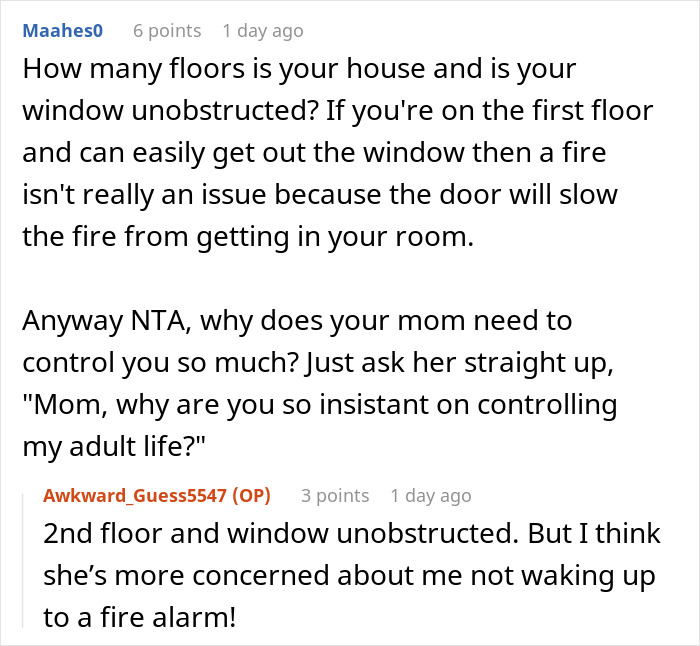 A Reddit comment asks about house floors and suggests the daughter ask her controlling mom why she controls her life. A Reddit comment asks about house floors and suggests the daughter ask her controlling mom why she controls her life.