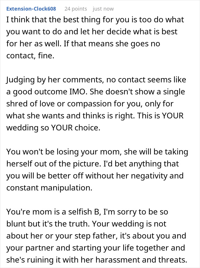 A Reddit comment supporting the bride's decision on who walks her down the aisle, advising her to do what is best for her.