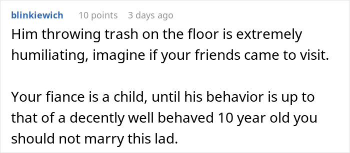 A social media comment advising the woman about her fiancé's behavior regarding cleaning. A social media comment advising the woman about her fiancé's behavior regarding cleaning.