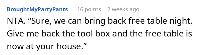 A Reddit comment suggesting the free table tradition should move to the aunt's house.
