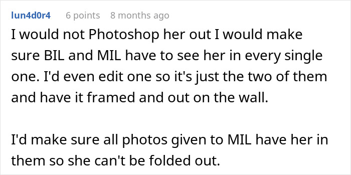 A comment on a wedding dispute about in-laws, suggesting to include the mother-in-law in all photos. A comment on a wedding dispute about in-laws, suggesting to include the mother-in-law in all photos.
