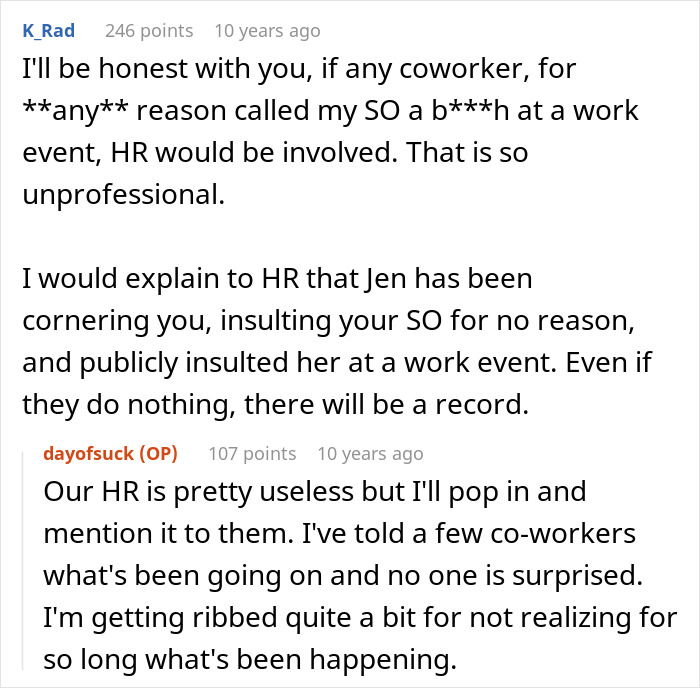 Guy Shows Just How Oblivious He Is After He Shares His Girlfriend's "Ridiculous" Behavior Guy Shows Just How Oblivious He Is After He Shares His Girlfriend's "Ridiculous" Behavior