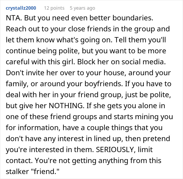 Woman Notices Her Friend Keeps Acting Stranger And Stranger, Finally Understands Why Woman Notices Her Friend Keeps Acting Stranger And Stranger, Finally Understands Why