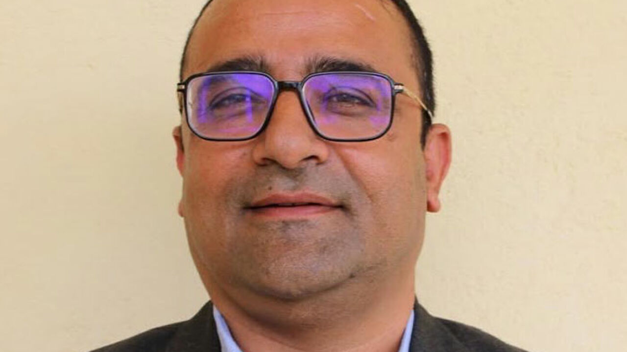 Hero Teacher Saves Lives Of Thousands Children In Nepal Flood