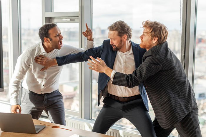 Worker Swaps Chairs Behind Colleague’s Back As His One Is Broken, Wants It Back After Getting Fixed Worker Swaps Chairs Behind Colleague’s Back As His One Is Broken, Wants It Back After Getting Fixed