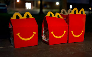 42 Crazy Things Customers Said At A Drive-Through That They Didn’t Think The Employee Could Hear