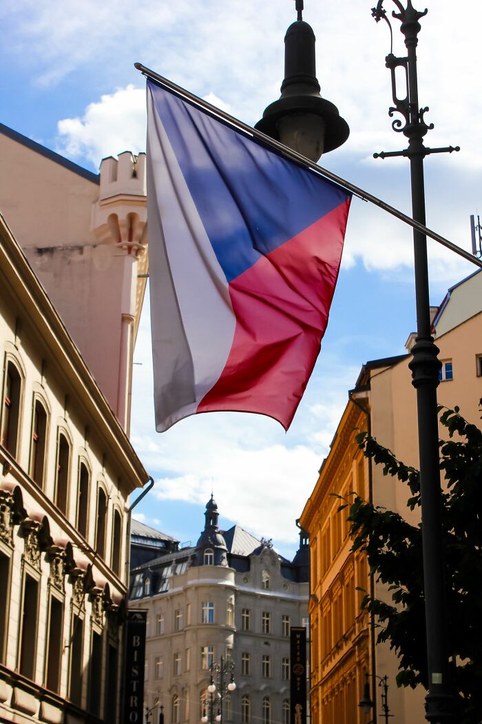 Europeans Share The 64 Most Bizarre Questions They’ve Been Asked By Americans