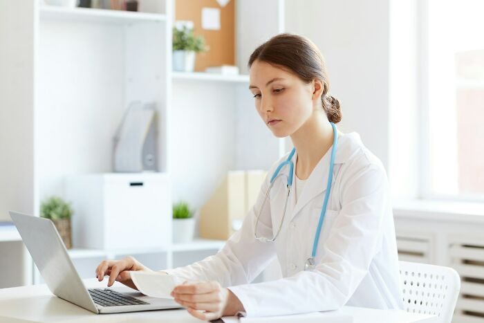 75 Things Patients Do That Annoy People In The Medical Field