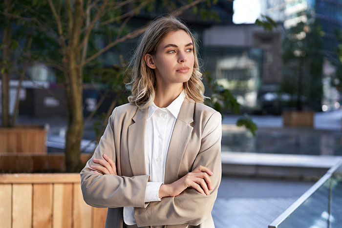 Woman Realizes Husband Might Be Obsessed With Her Boss, Things Get Way Creepier Woman Realizes Husband Might Be Obsessed With Her Boss, Things Get Way Creepier