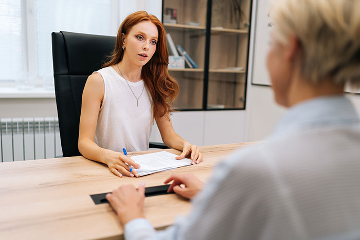 Woman Realizes Husband Might Be Obsessed With Her Boss, Things Get Way Creepier Woman Realizes Husband Might Be Obsessed With Her Boss, Things Get Way Creepier