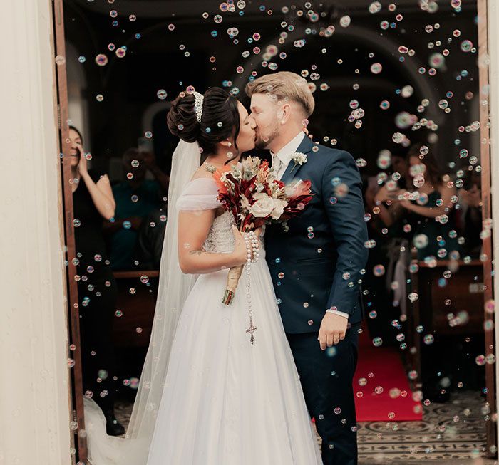 Woman Refuses To Take Husband’s Last Name After Marriage, And His Reaction Makes Her Rethink Everything Woman Refuses To Take Husband’s Last Name After Marriage, And His Reaction Makes Her Rethink Everything