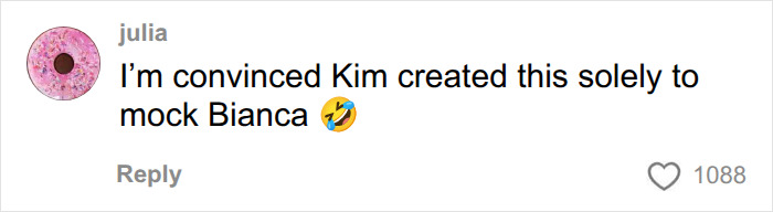 Influencer Challenges "Fits Everybody" Claim From Kim Kardashian's Skims With Hysterical Thong Try-On Influencer Challenges "Fits Everybody" Claim From Kim Kardashian's Skims With Hysterical Thong Try-On