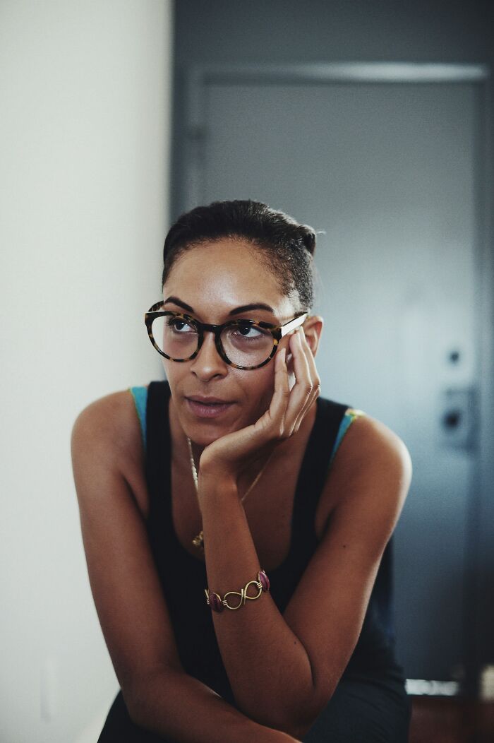 Women Who Married A Wealthy Man Shared 37 Disappointing Realities