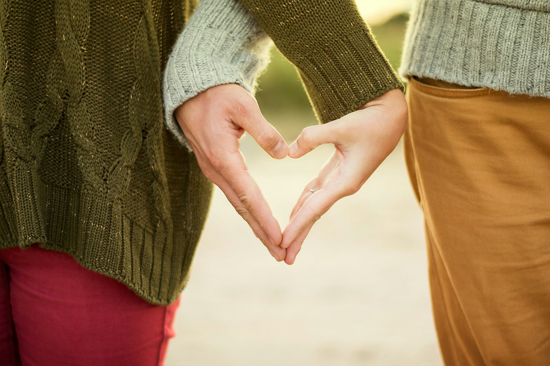 130+ Best Pick Up Lines to Copy-Paste Instantly (Tested And Smooth)