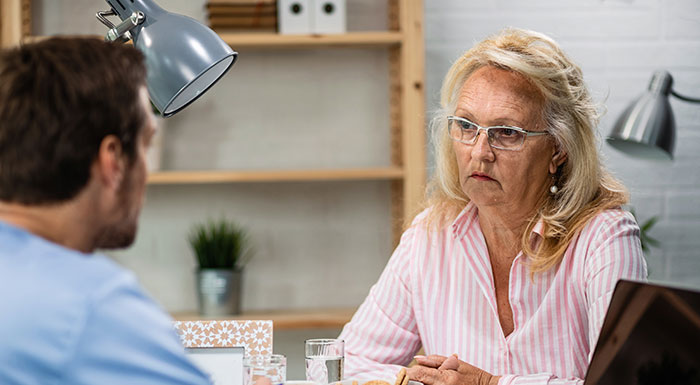 Mom Treats Son Like Her Stand-In Husband For Years, His Real Wife Eventually Quits The Role Mom Treats Son Like Her Stand-In Husband For Years, His Real Wife Eventually Quits The Role