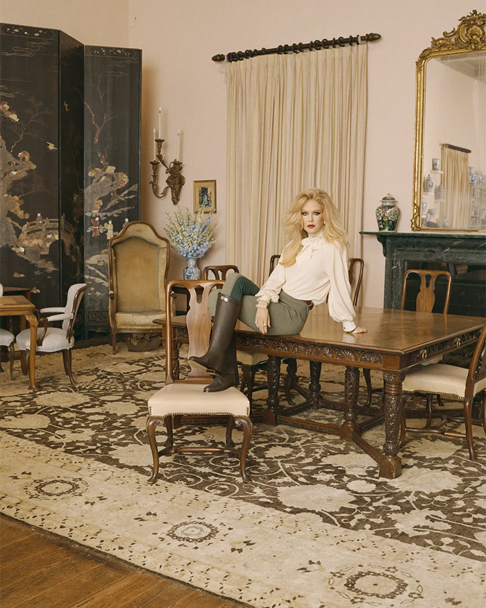 Nicole Kidman Faces Backlash In British Vogue Shoot After Fans Noticed Odd Details Nicole Kidman Faces Backlash In British Vogue Shoot After Fans Noticed Odd Details