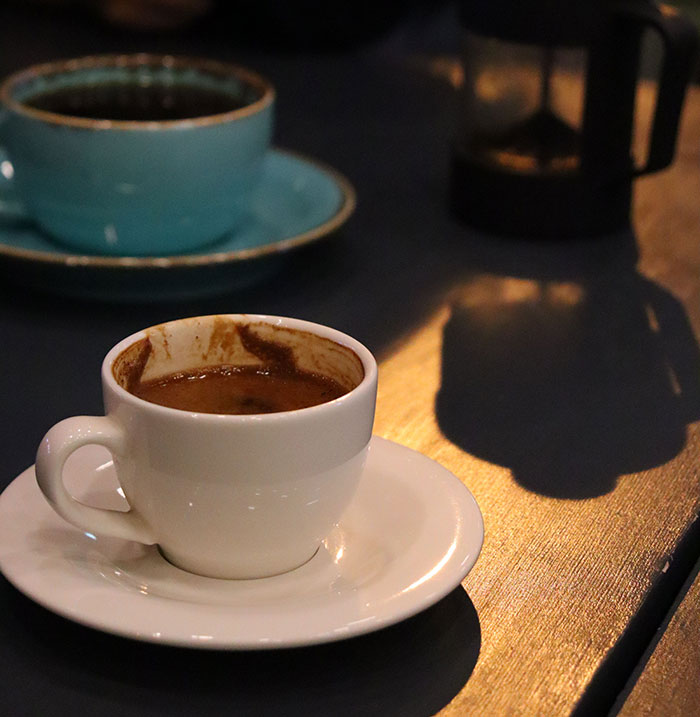 Son Blindly Supports Wife Over A Fight About Coffee With His Mom, Until He Sees What The Internet Has To Say Son Blindly Supports Wife Over A Fight About Coffee With His Mom, Until He Sees What The Internet Has To Say