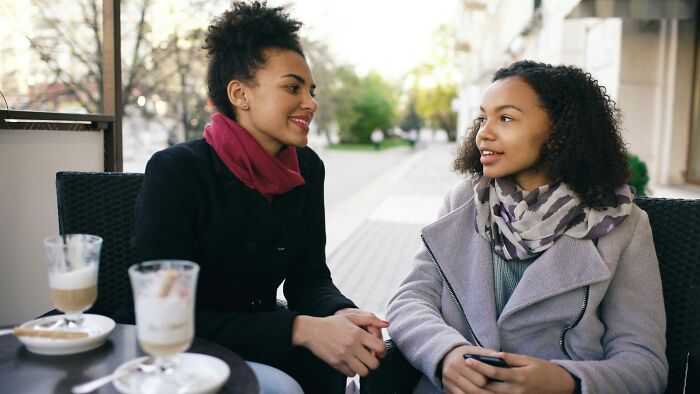 56 Oddly Specific Signs That Show Someone Is About To Become A Huge Problem