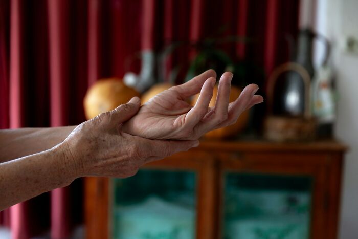 42 Everyday Health Symptoms That Are Actually Major Warning Signs