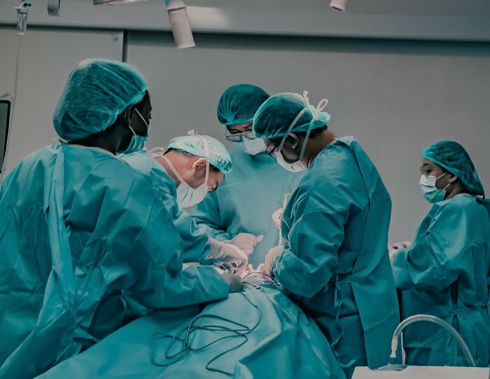62 Patients Share The Medical Procedures That Hurt Far More Than Doctors Had Led Them To Expect