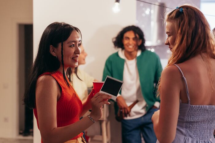 People Share 88 Interesting And Weird Psychological Tricks To Use On Ohers