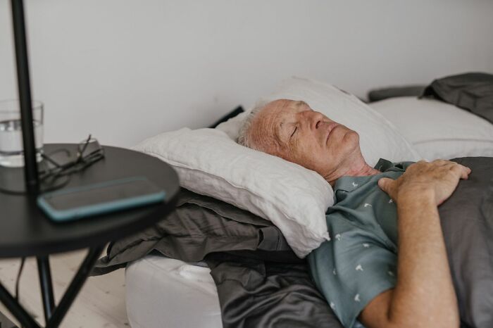 62 People Share The Most Disturbing Deathbed Confessions