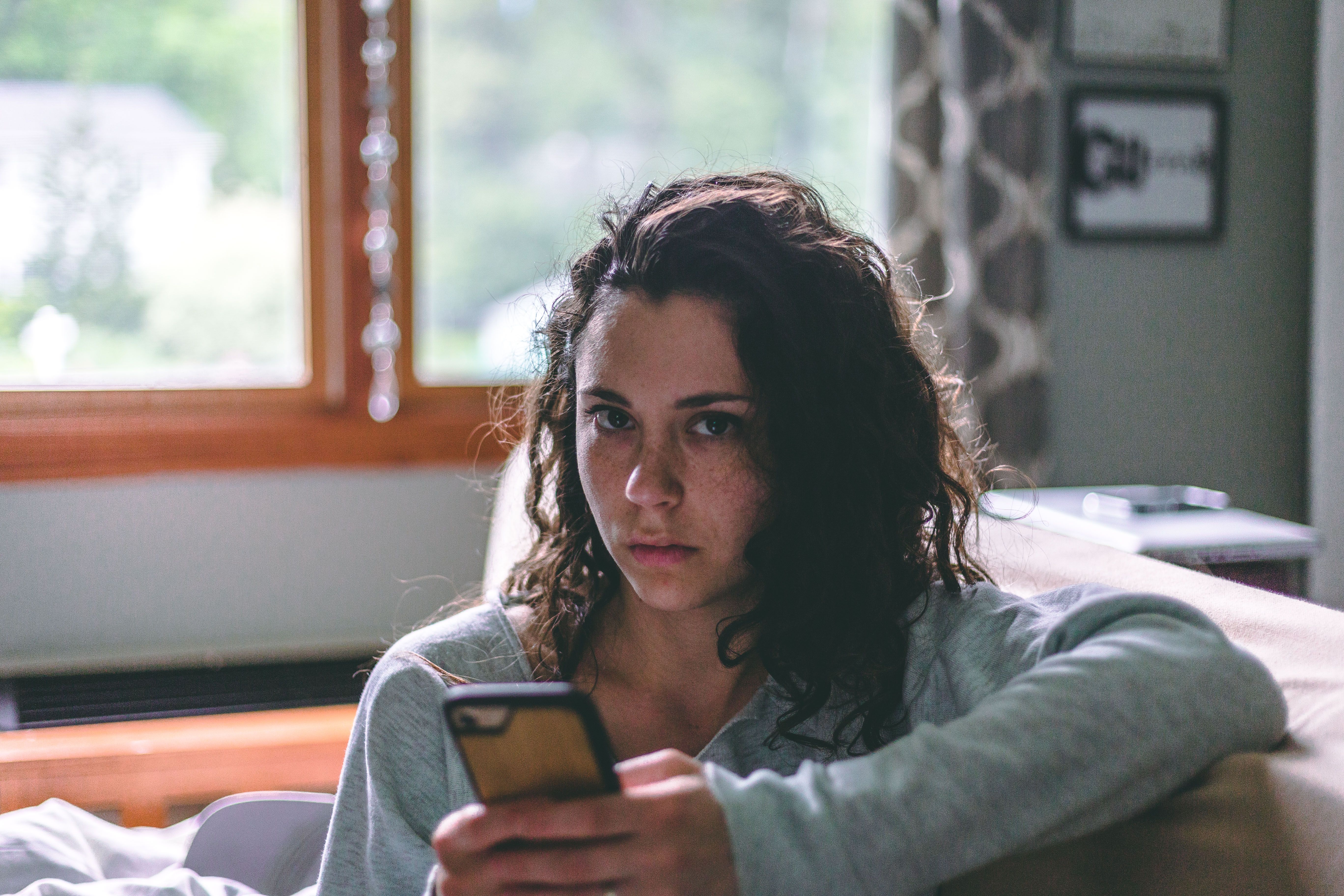 Mom Thinks Her Husband And Daughter Have A Funny Relationship, Wedding Plans Reveal The Ugly Truth Mom Thinks Her Husband And Daughter Have A Funny Relationship, Wedding Plans Reveal The Ugly Truth