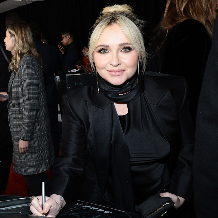 Hayden Panettiere signing autographs at an event, related to 911 dispatch audio. Hayden Panettiere signing autographs at an event, related to 911 dispatch audio.