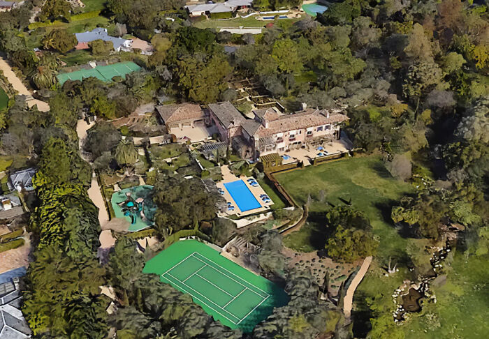 Report Reveals Meghan Markle And Prince Harry's Montecito Neighbors' Brutal Reactions To Their Move Back To UK Report Reveals Meghan Markle And Prince Harry's Montecito Neighbors' Brutal Reactions To Their Move Back To UK