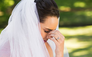 Bride Regrets Inviting Brother's Best Friend Who Brought His Mom And Tried To Take The Spotlight