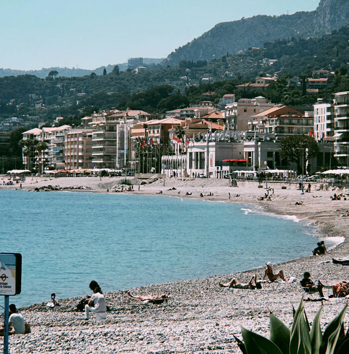 Coastal town in France with beach, comparing French school lunch to USA. Coastal town in France with beach, comparing French school lunch to USA.