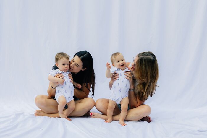 Surrogate Gives Birth To Twins With Different Biological Parents, Sending Case To Australian Court