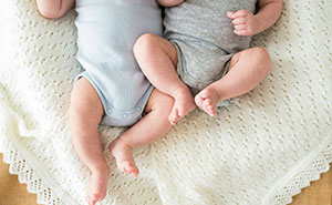 Woman Gives Birth To Twins With Different Bio Parents, Leaves Australian Court In A Unique Legal Bind