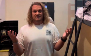 Man Reveals The Harsh Reality Of Living In A 90‑Square‑Foot NYC Apartment: 