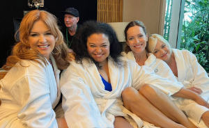 Leslie Mann, 54, And Anna Faris, 49, Flaunt Insane Bikini Bodies With ‘Spa Weekend’ Co-Stars