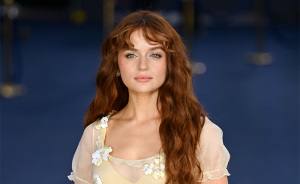 Joey King Flashed Her Underwear At Movie Premiere, Then Got Hit With Plastic Surgery Accusations