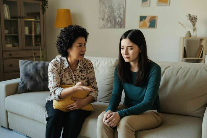 Mom Tried Setting Her Up With a Man Over 50, Then She Opened Up About China's Painful "Leftover Women" Label Mom Tried Setting Her Up With a Man Over 50, Then She Opened Up About China's Painful "Leftover Women" Label