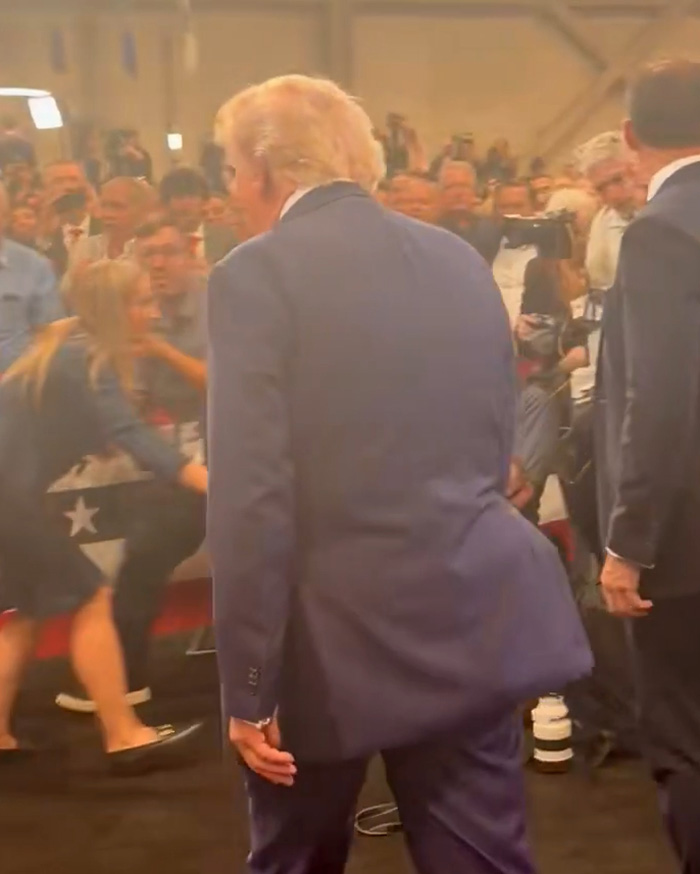 Trump’s “Mystery Bulge” Leads To Frenzied Reactions As Many Speculate What Could Be In His Pants Trump’s “Mystery Bulge” Leads To Frenzied Reactions As Many Speculate What Could Be In His Pants