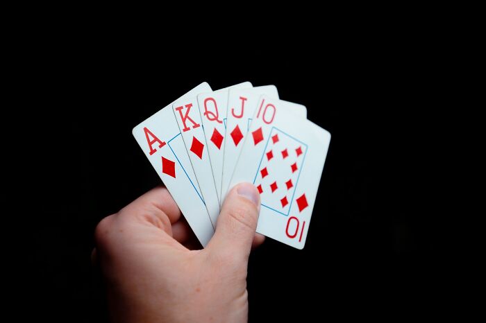 77 Casino Employees And Regulars Reveal The Wildest Things They’ve Witnessed