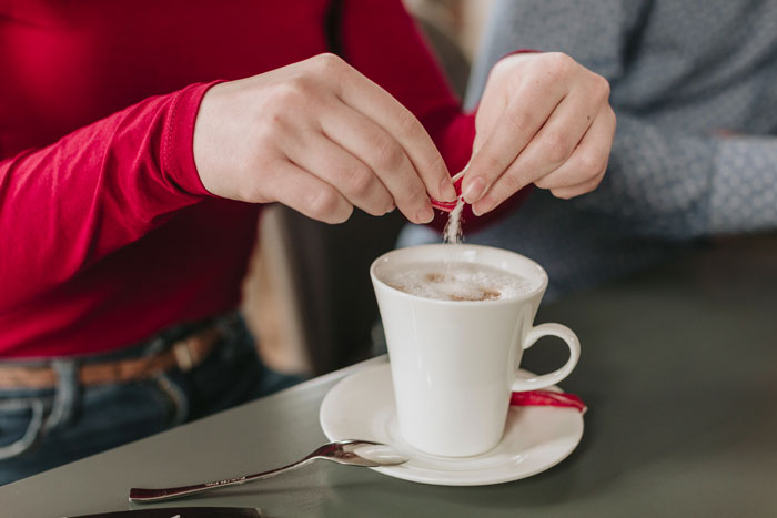 Guy Feels Sick For Weeks, Horrified As He Catches Wife Adding A Mysterious Powder To His Coffee Guy Feels Sick For Weeks, Horrified As He Catches Wife Adding A Mysterious Powder To His Coffee