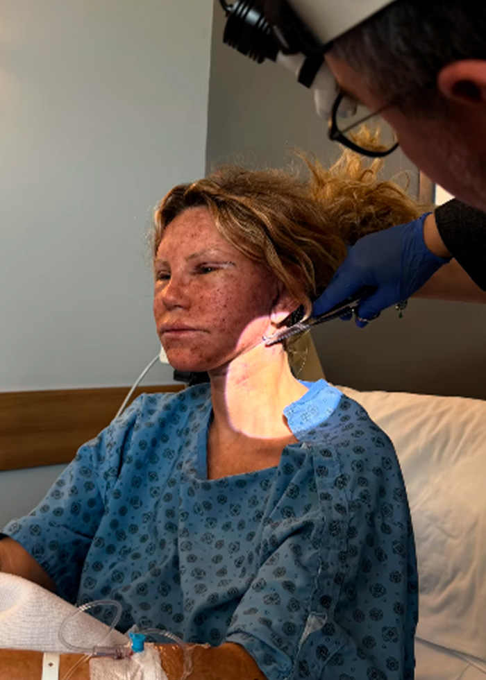 51-Year-Old Woman Goes Viral After She Breaks Down The Biggest Surprises Of Her Facelift 51-Year-Old Woman Goes Viral After She Breaks Down The Biggest Surprises Of Her Facelift