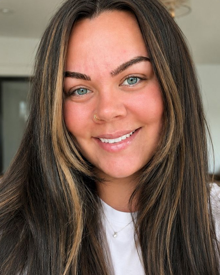 Woman Flooded With Messages Urging Her To Seek Help After Noticing Unique Detail Of Daughter's Appearance Woman Flooded With Messages Urging Her To Seek Help After Noticing Unique Detail Of Daughter's Appearance