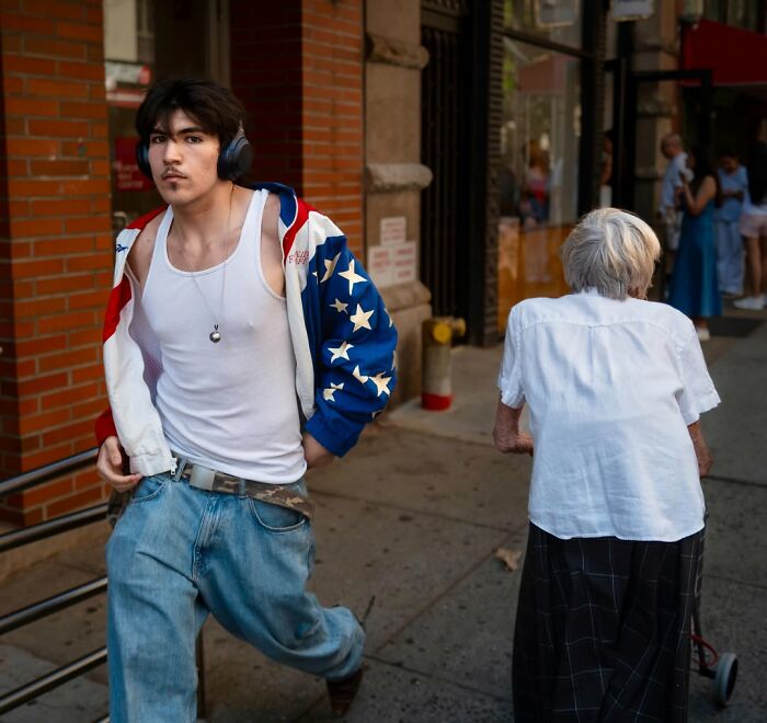 40 Striking Street Photos To Get You Ready For The Pure Street Photography Awards 2027
