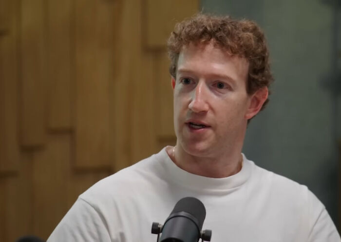 Mark Zuckerberg Has A Warning For Anyone Screenshotting Disappearing Messenger Chats Mark Zuckerberg Has A Warning For Anyone Screenshotting Disappearing Messenger Chats