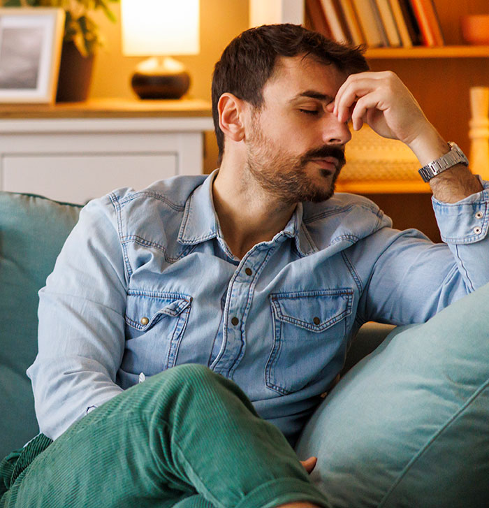 Husband Starts Acting Like A "Psycho" After His Affair With A Younger Coworker Comes To Light Husband Starts Acting Like A "Psycho" After His Affair With A Younger Coworker Comes To Light