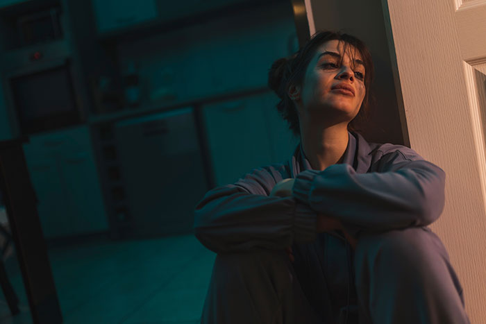 Husband Starts Acting Like A "Psycho" After His Affair With A Younger Coworker Comes To Light Husband Starts Acting Like A "Psycho" After His Affair With A Younger Coworker Comes To Light