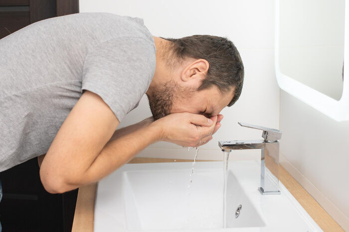 57 People Caught Their Partners In These Gross Acts And Could Never Look At Them The Same